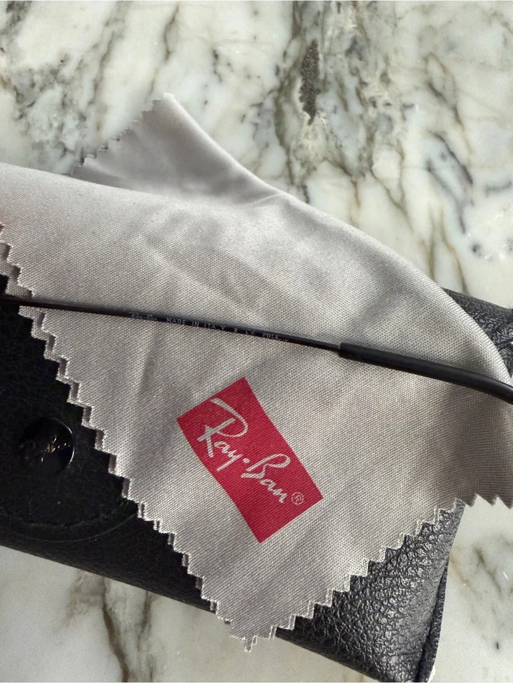 Ray-Ban authentic ray